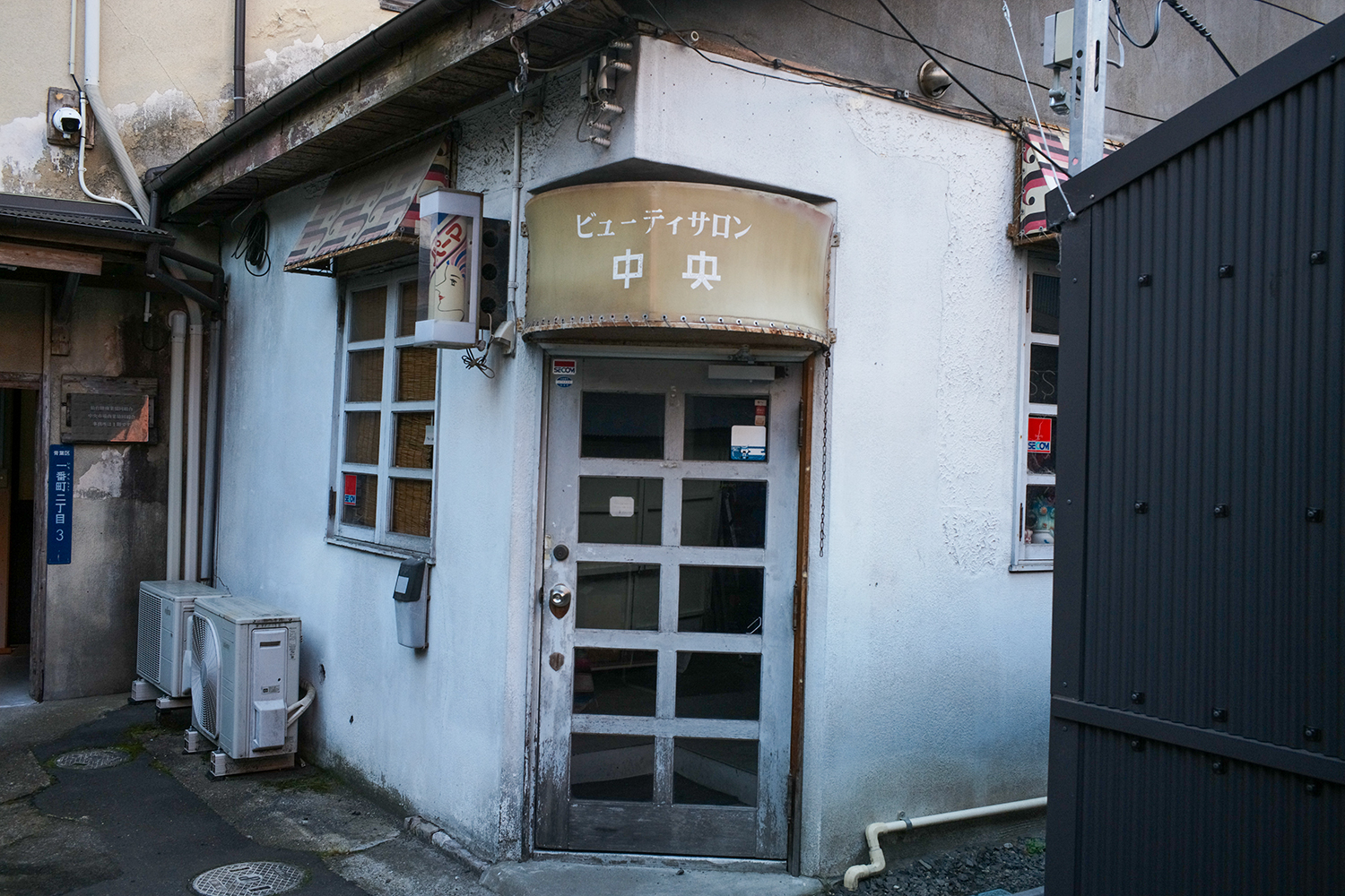 仙台壱弐参横丁Summicronで