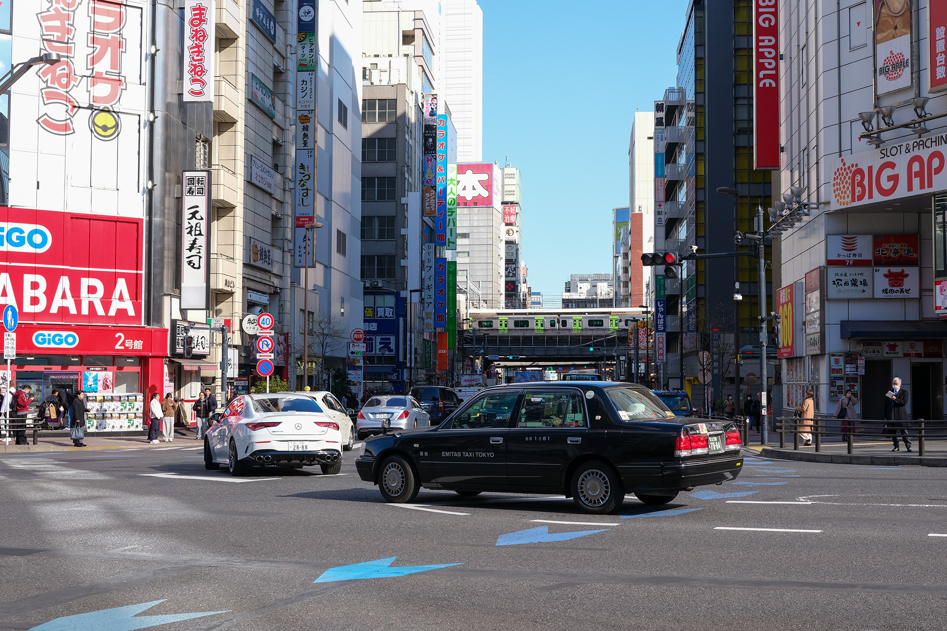 GFX100RFで秋葉原撮影